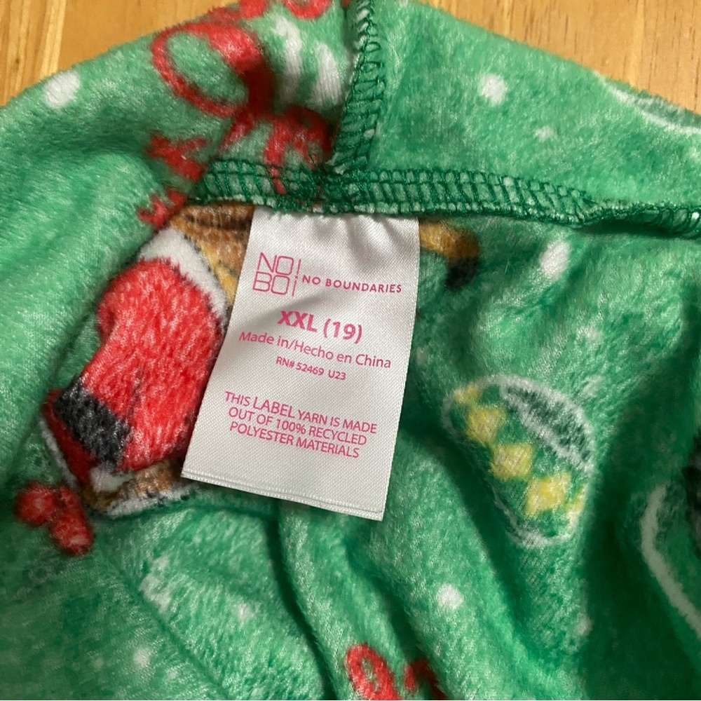 Women’s Festive Christmas Cat fleece Hoodie - Picture 3 of 3